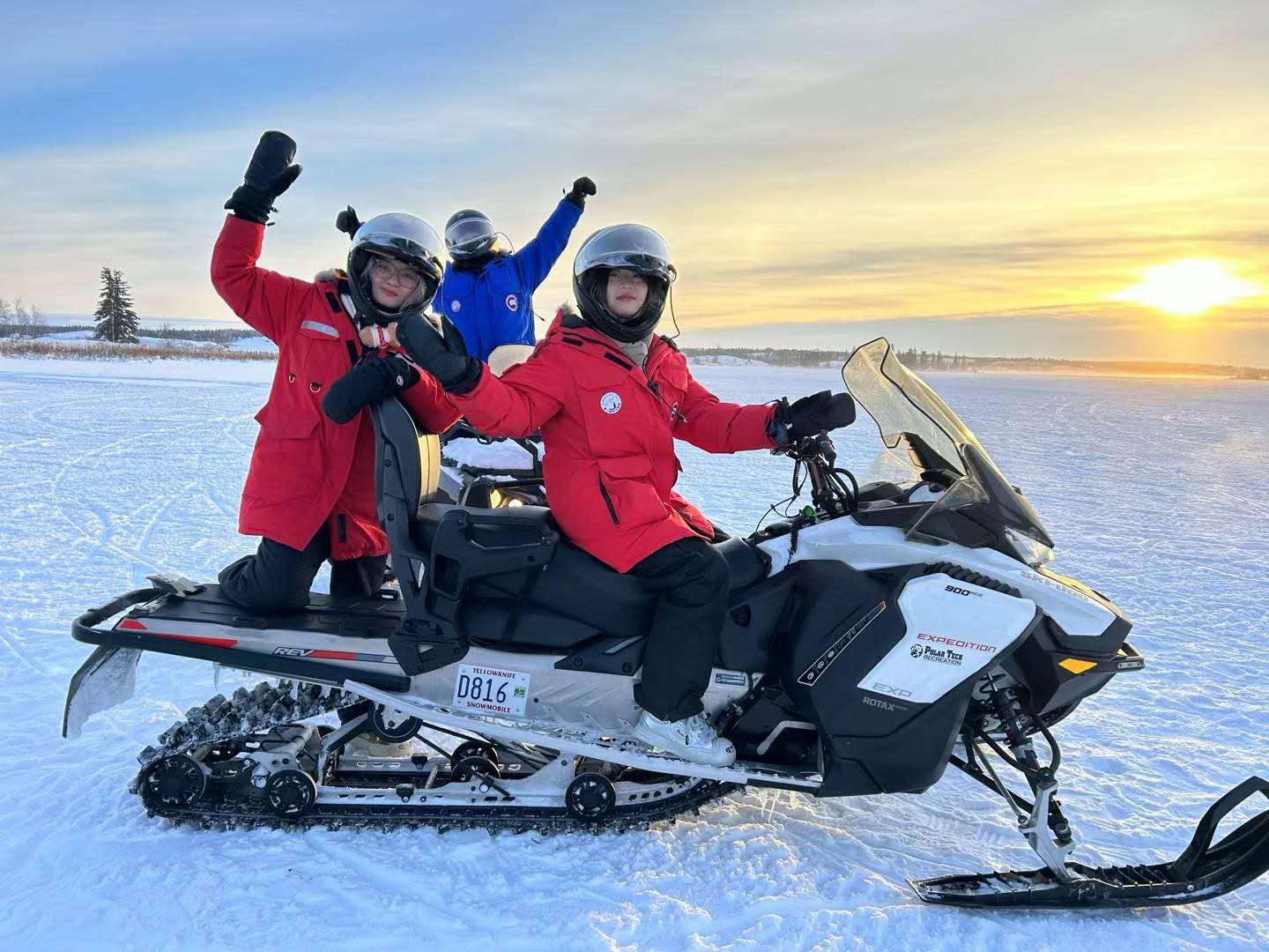 雪上電單車 Snowmobile